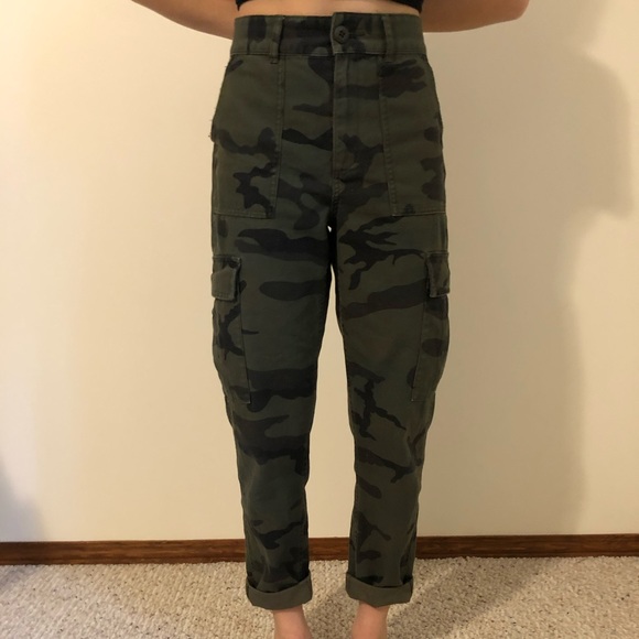 COPY - Aritzia camo pants - Picture 1 of 3